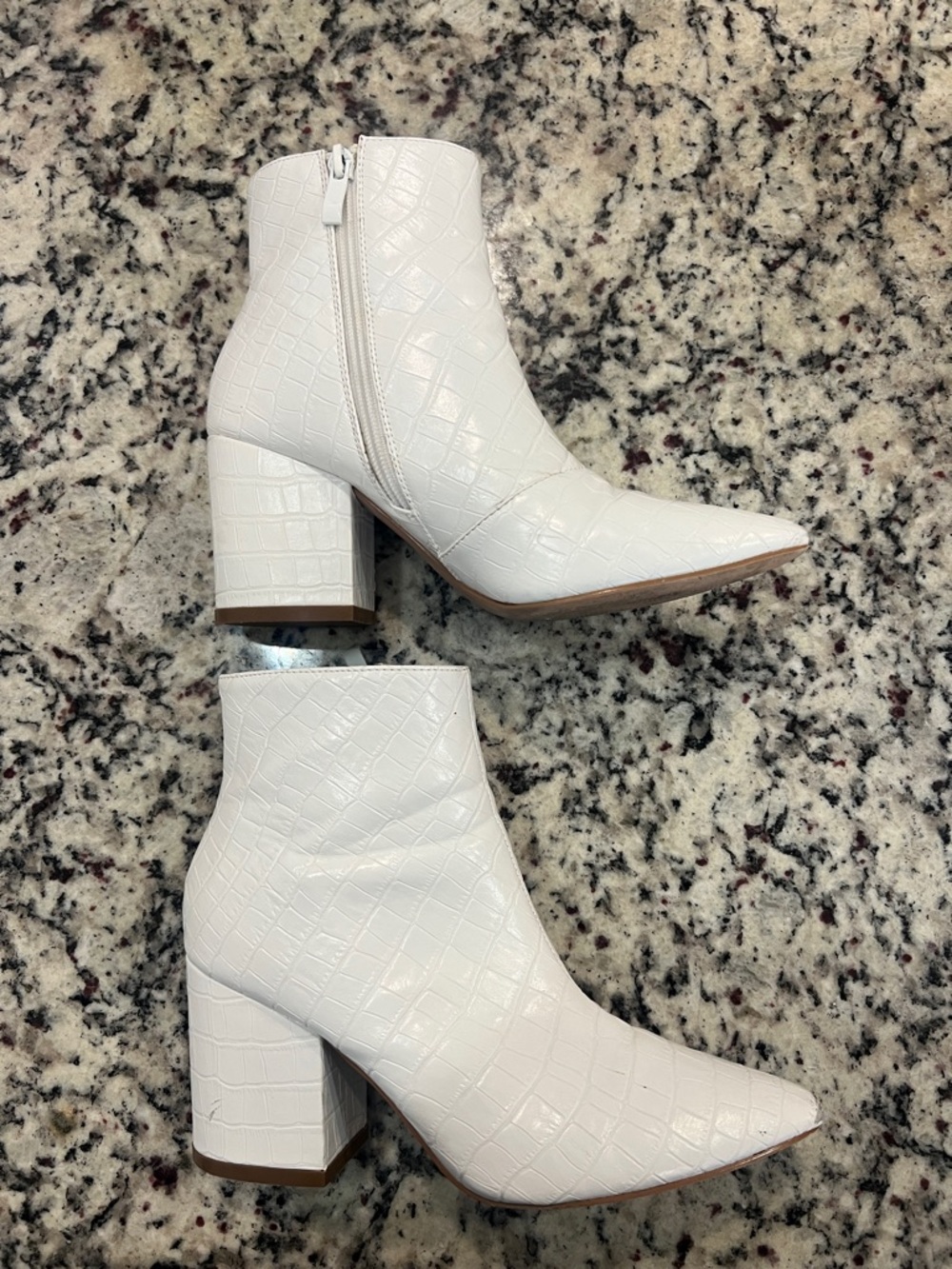 Nasty Gal White Pointed Block Heel Ankle Boots - Picture 3 of 5